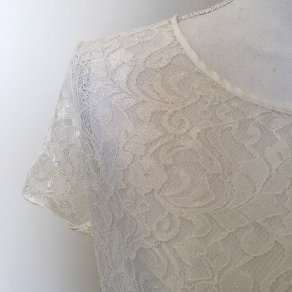 ❤️HOST PICK❤️American Apparel All White Lace Top - Picture 5 of 8